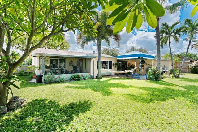 1613 Nanette Court, Lake Worth, FL 33461