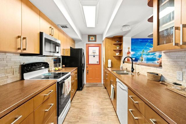 1613 Nanette Court, Lake Worth, FL 33461