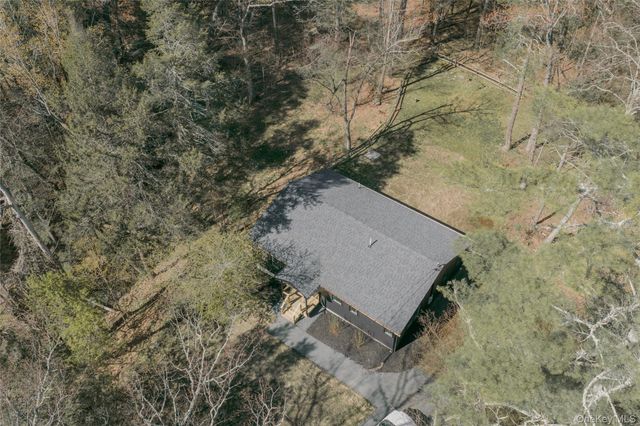 92 Upper Cherrytown Road, Kerhonkson, NY 12446