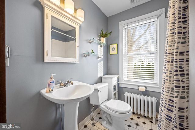 16 BOWEN AVE, Woodstown, NJ 08098