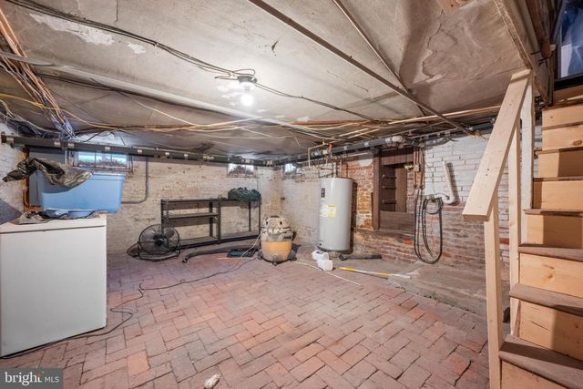 16 BOWEN AVE, Woodstown, NJ 08098