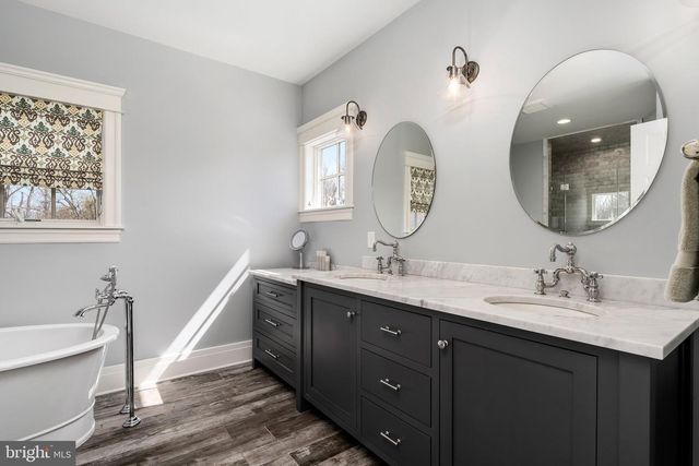 175 BERTRAND DR, Princeton, NJ 08540