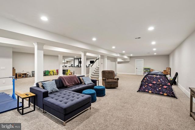 175 BERTRAND DR, Princeton, NJ 08540