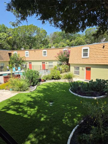 1500 East Side DR 116A, Austin, TX 78704