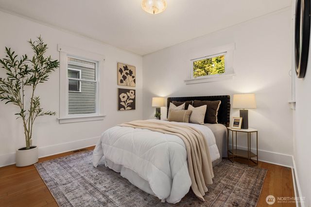 2706 1st Avenue W, Seattle, WA 98119