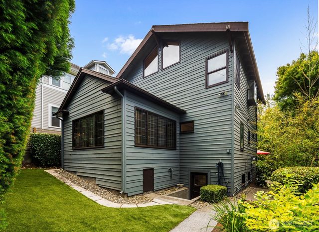 2706 1st Avenue W, Seattle, WA 98119