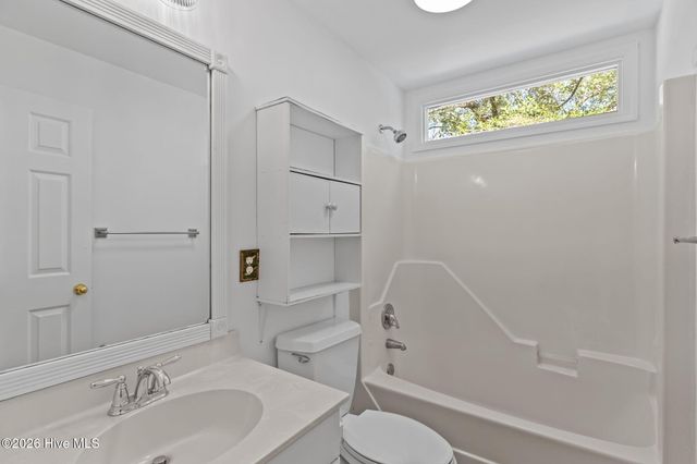 6474 Walden Pond Lane, Southport, NC 28461