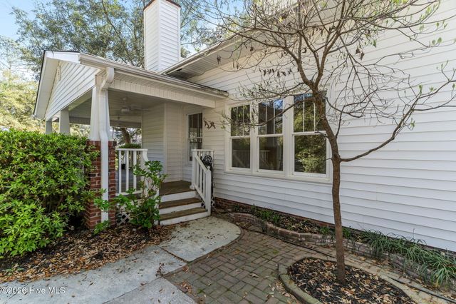 6474 Walden Pond Lane, Southport, NC 28461