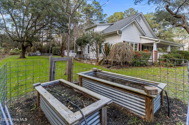 6474 Walden Pond Lane, Southport, NC 28461