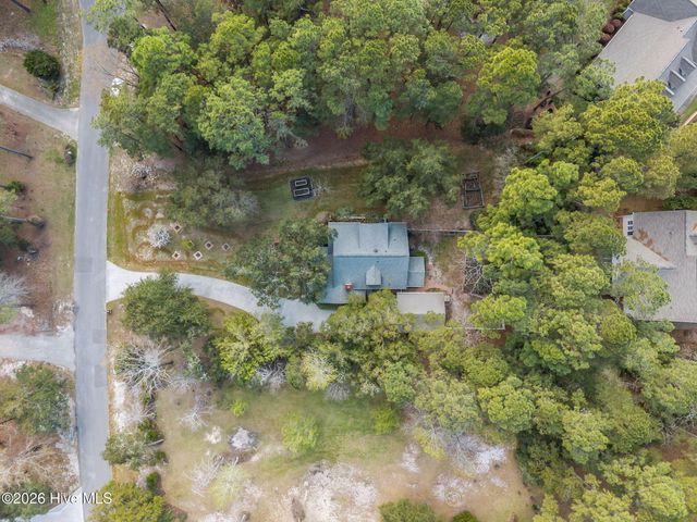 6474 Walden Pond Lane, Southport, NC 28461