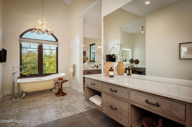 15645 Lapeyre Road, Moorpark, CA 93021