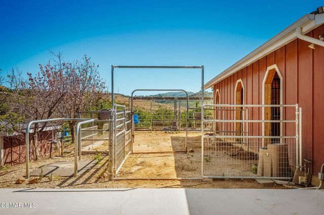 15645 Lapeyre Road, Moorpark, CA 93021