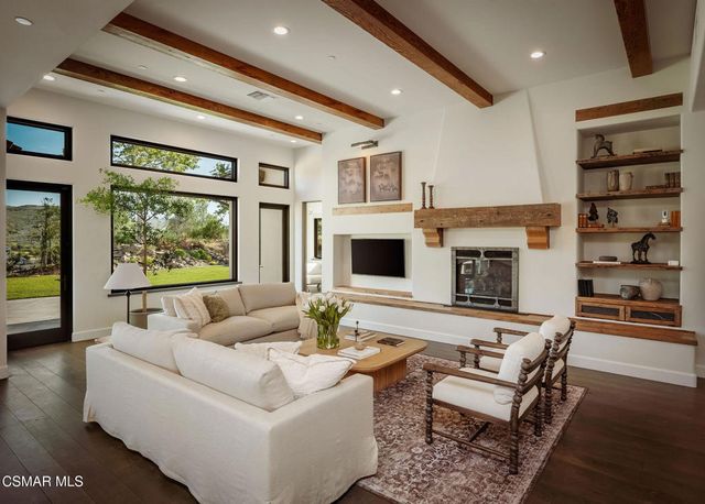 15645 Lapeyre Road, Moorpark, CA 93021