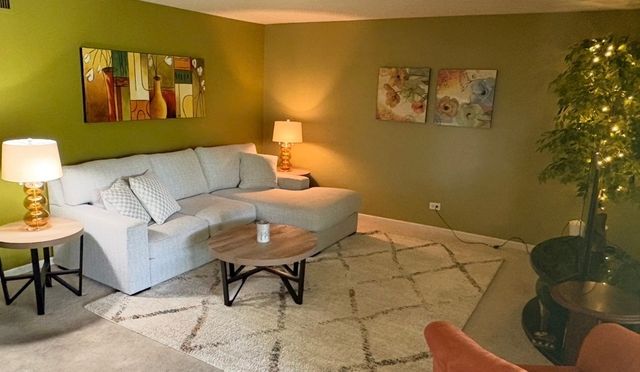 41 E Janata Boulevard 3A, Lombard, IL 60148