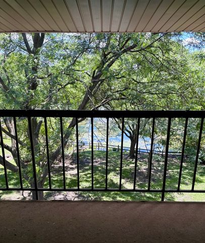 41 E Janata Boulevard 3A, Lombard, IL 60148