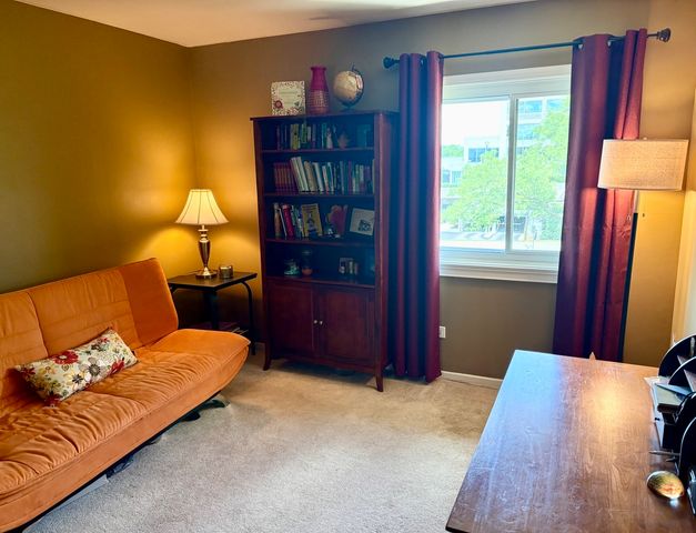 41 E Janata Boulevard 3A, Lombard, IL 60148