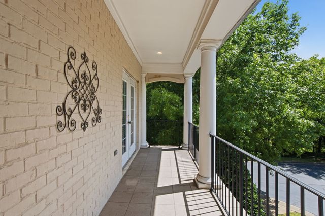 700 Pebble Springs Dr, Franklin, TN 37067