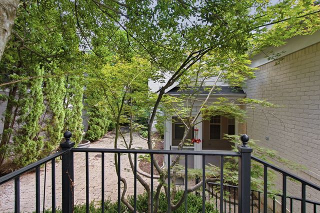 700 Pebble Springs Dr, Franklin, TN 37067