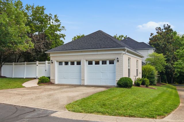 700 Pebble Springs Dr, Franklin, TN 37067