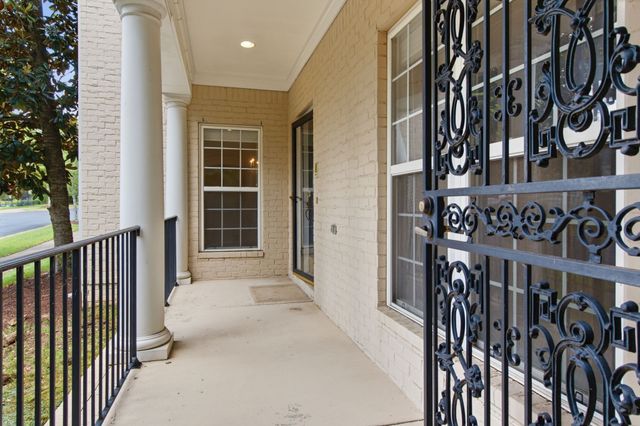 700 Pebble Springs Dr, Franklin, TN 37067