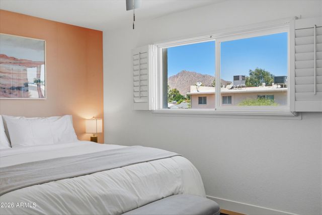 6833 E OSBORN Road D, Scottsdale, AZ 85251