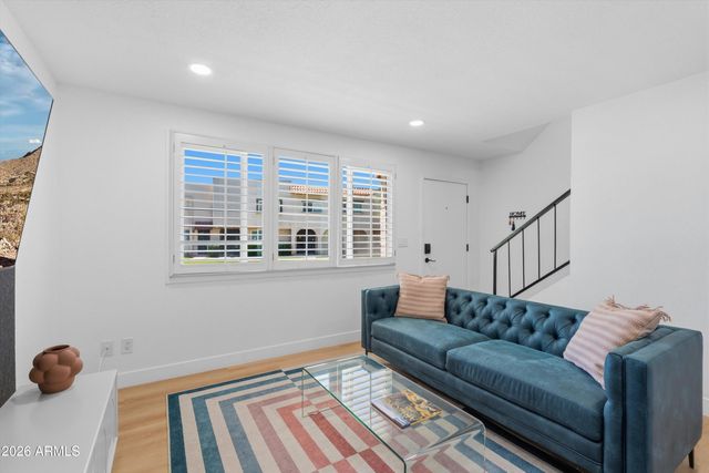 6833 E OSBORN Road D, Scottsdale, AZ 85251
