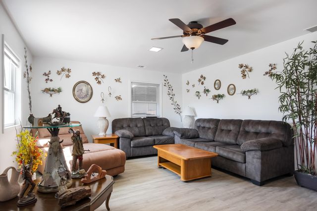 644 N Glenwood Street, Griffith, IN 46319