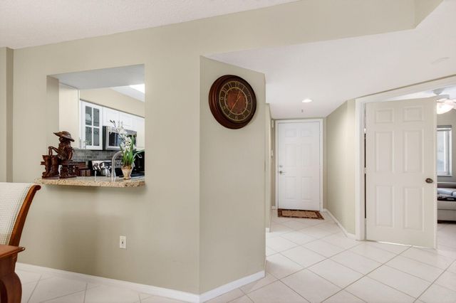 12511 Imperial Isle Drive 201, Boynton Beach, FL 33437