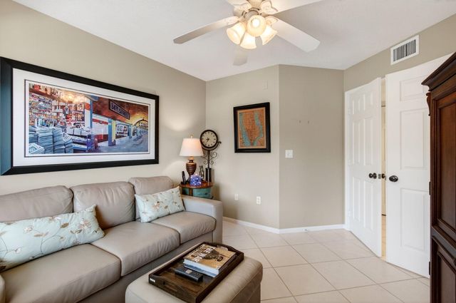 12511 Imperial Isle Drive 201, Boynton Beach, FL 33437