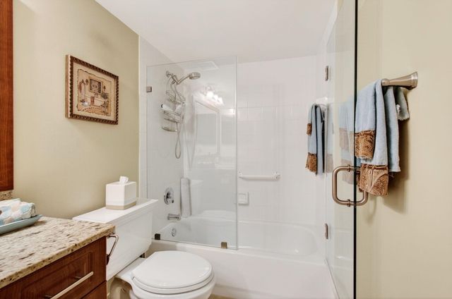 12511 Imperial Isle Drive 201, Boynton Beach, FL 33437