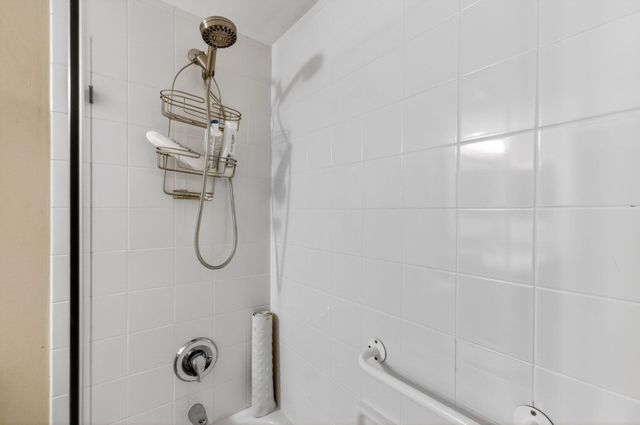 12511 Imperial Isle Drive 201, Boynton Beach, FL 33437