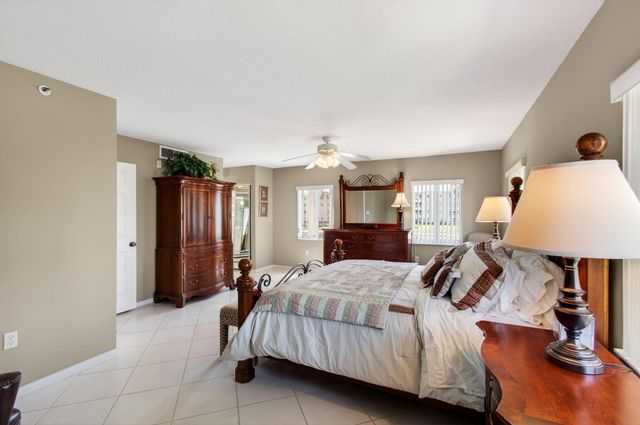 12511 Imperial Isle Drive 201, Boynton Beach, FL 33437