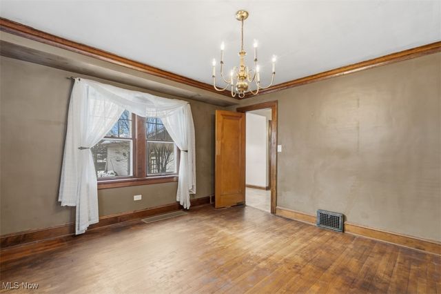 3320 Silsby Road, Cleveland Heights, OH 44118