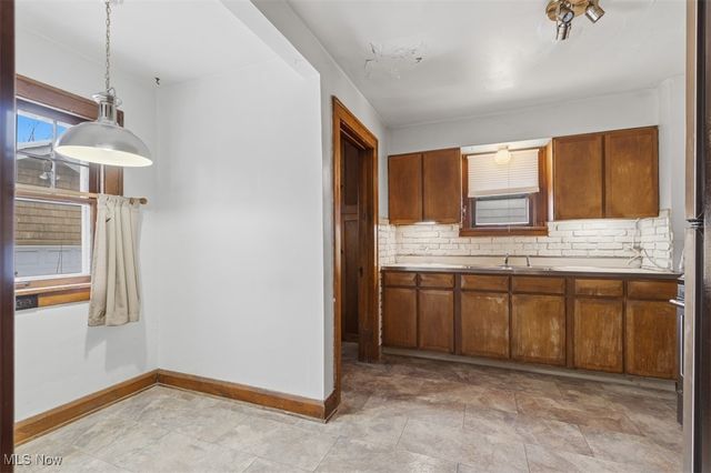 3320 Silsby Road, Cleveland Heights, OH 44118