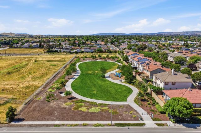 37517 Bay Crest Road, Newark, CA 94560