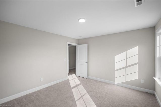 928 Kapstone Crossing, Lexington, NC 27295