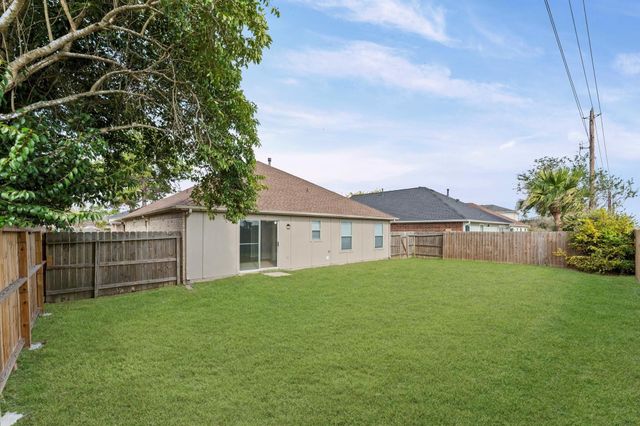 3120 Wild Turkey Lane, Pearland, TX 77581