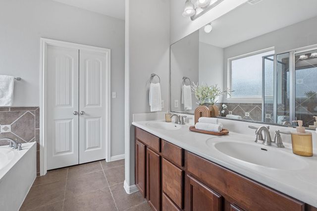 129 Phil Mickelson CT, Round Rock, TX 78664