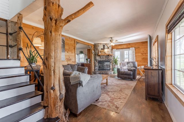 701 Elkland Road, Elkland, MO 65644