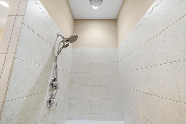 16726 COURTYARD LOOP, Land O Lakes, FL 34638