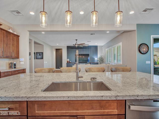 5132 N 185TH Avenue, Litchfield Park, AZ 85340