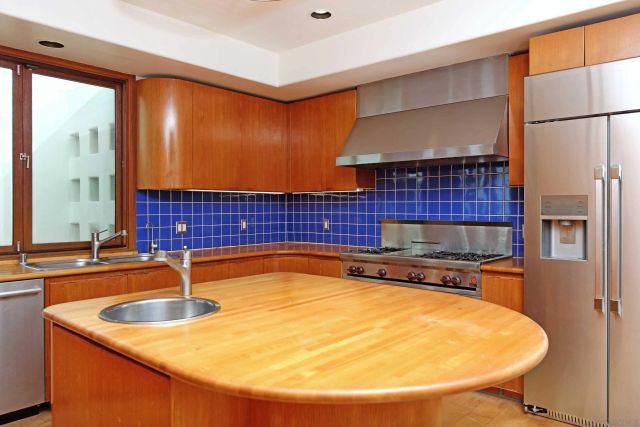 2320 Camino del Collado, Laj, CA 92037