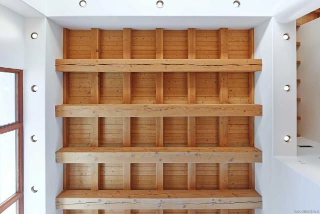 2320 Camino del Collado, Laj, CA 92037