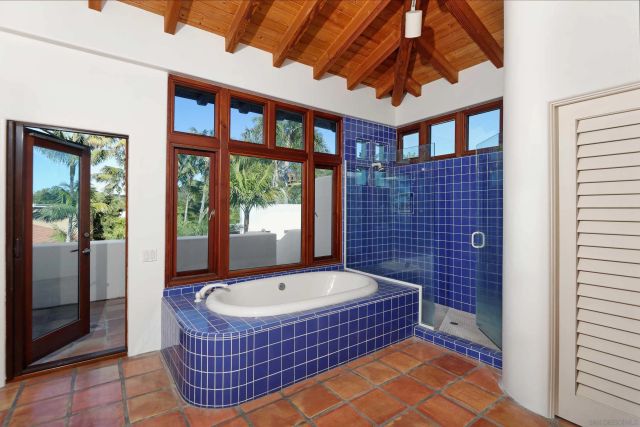 2320 Camino del Collado, Laj, CA 92037