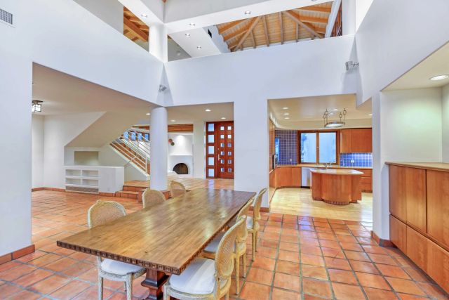 2320 Camino del Collado, Laj, CA 92037