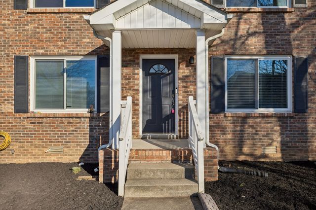 342 Brook Mead Dr, Clarksville, TN 37042