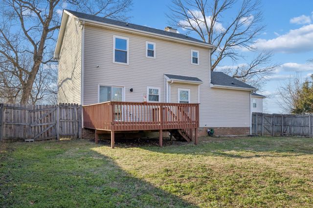 342 Brook Mead Dr, Clarksville, TN 37042