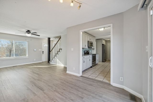 342 Brook Mead Dr, Clarksville, TN 37042