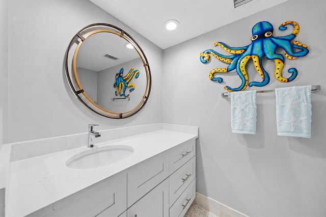2800 N Ocean Drive B-7c, Singer Island, FL 33404
