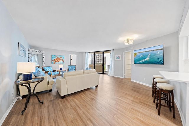 2800 N Ocean Drive B-7c, Singer Island, FL 33404